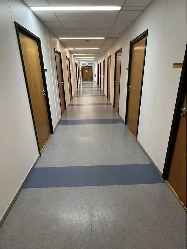 Office House Services 655 Helsinki Hostel